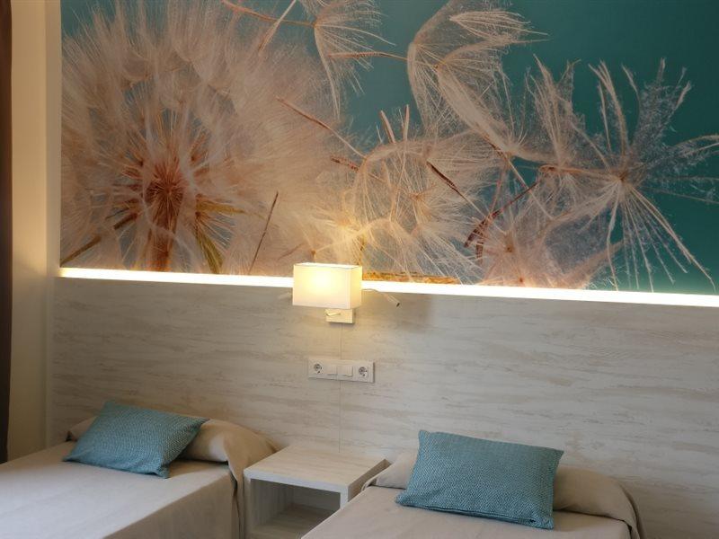 อพาร์ตโฮเต็ล ลาส มารีโปซาส Aparthotel โยเรตเดมาร์ ภายนอก รูปภาพ